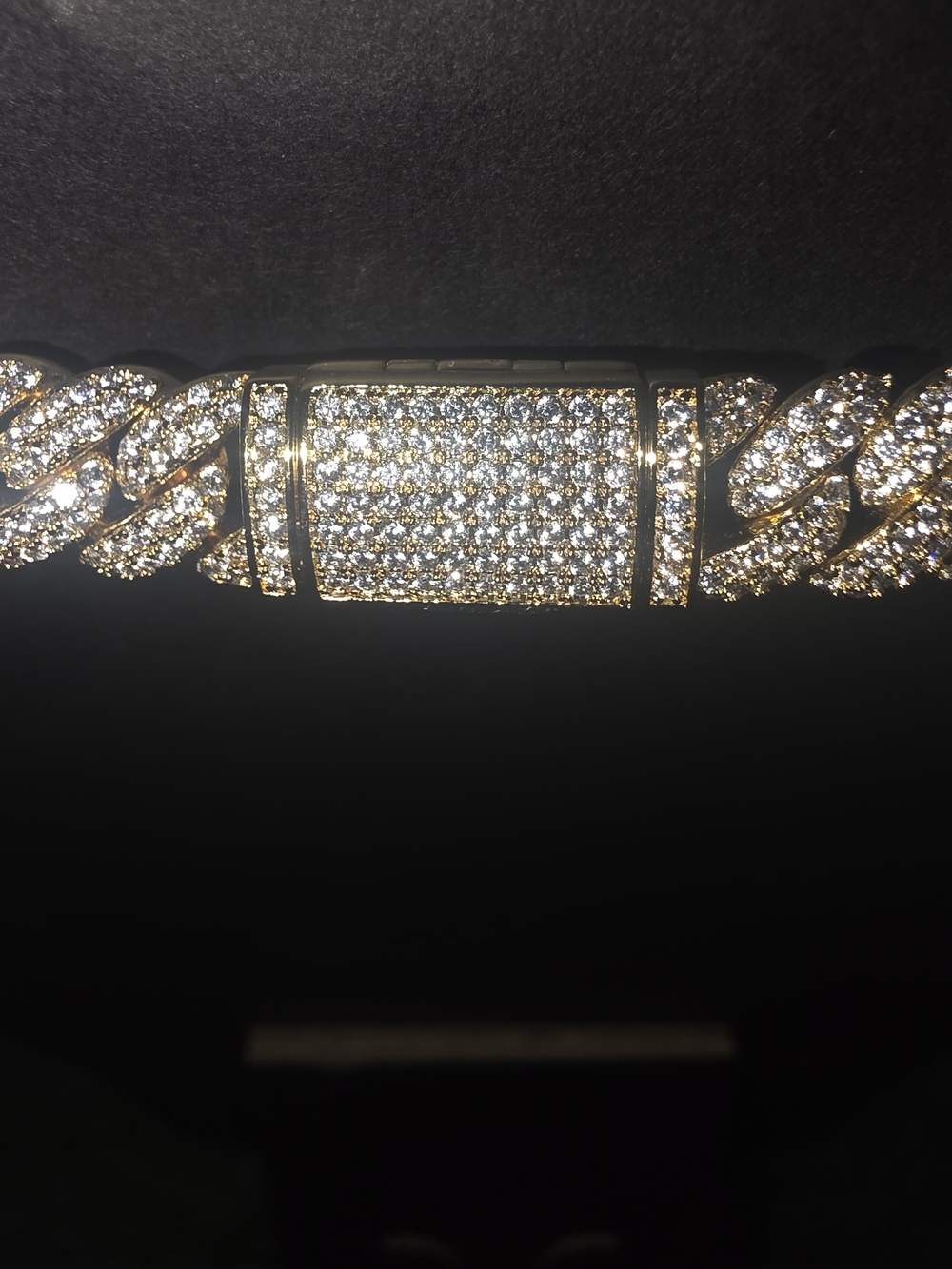 20" Moissanite Cuban Link Chain